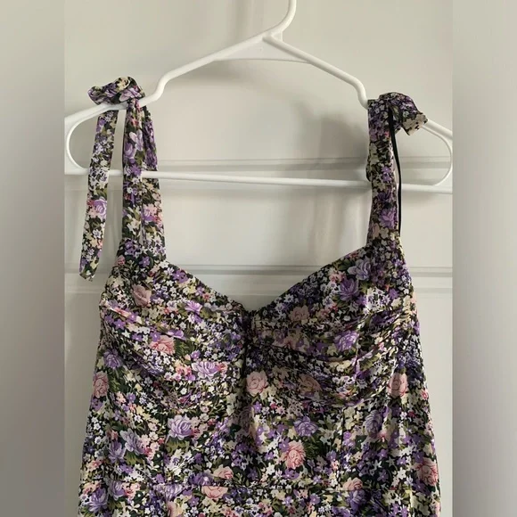 ASTR The Label MILKMAID TIE STRAP FLORAL MIDI DRESS Small - Picture 5 of 9